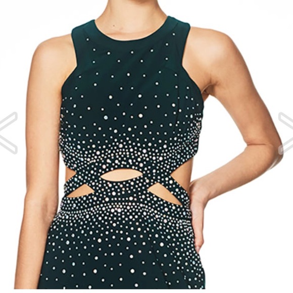 hunter green prom dress - Picture 3 of 4